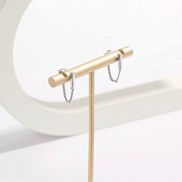 SILVER 18k White Gold Plated Bar Chain Linked Earrings - Picture 3 of 3